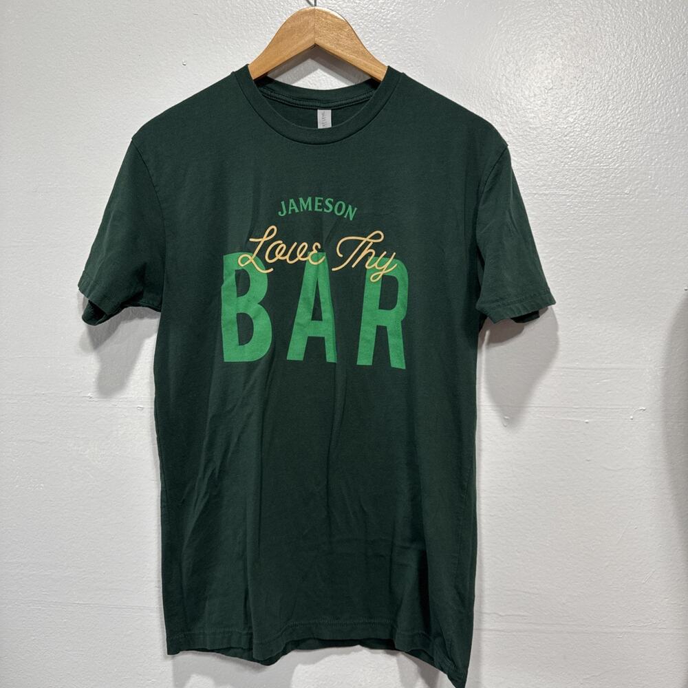 Jameson "Love Thy Bar" Irish Whiskey Green T-Shirt Men M Short Sleeve Tee Fitted